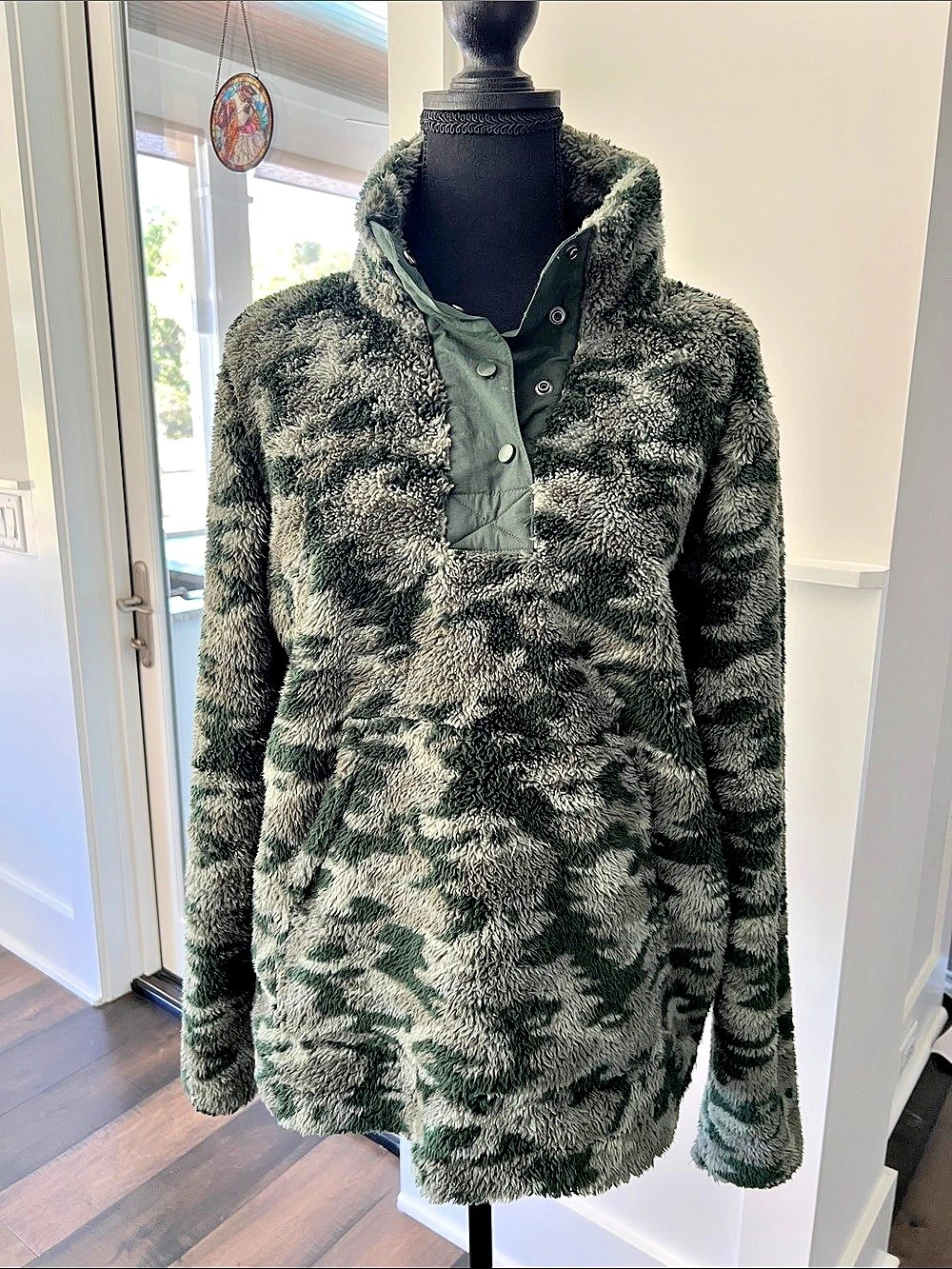 Eddie Bauer Snap-Collar Sherpa Fleece Sweatshirt in Camo